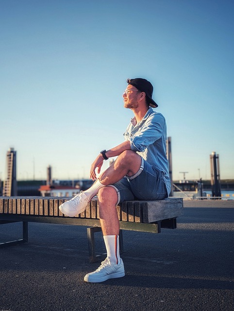 并顺势打出 并顺势打出